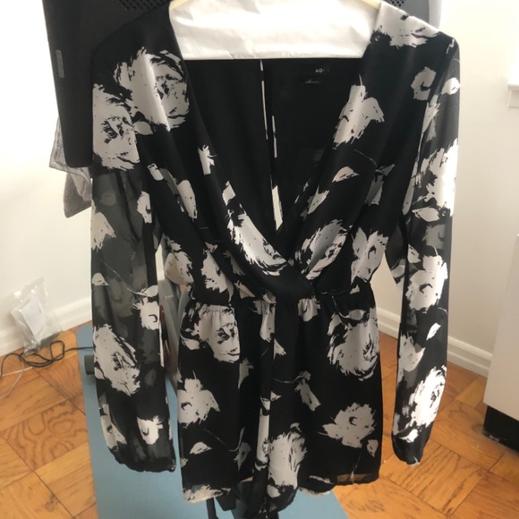 Aqua long sleeve romper - Picture 3 of 3